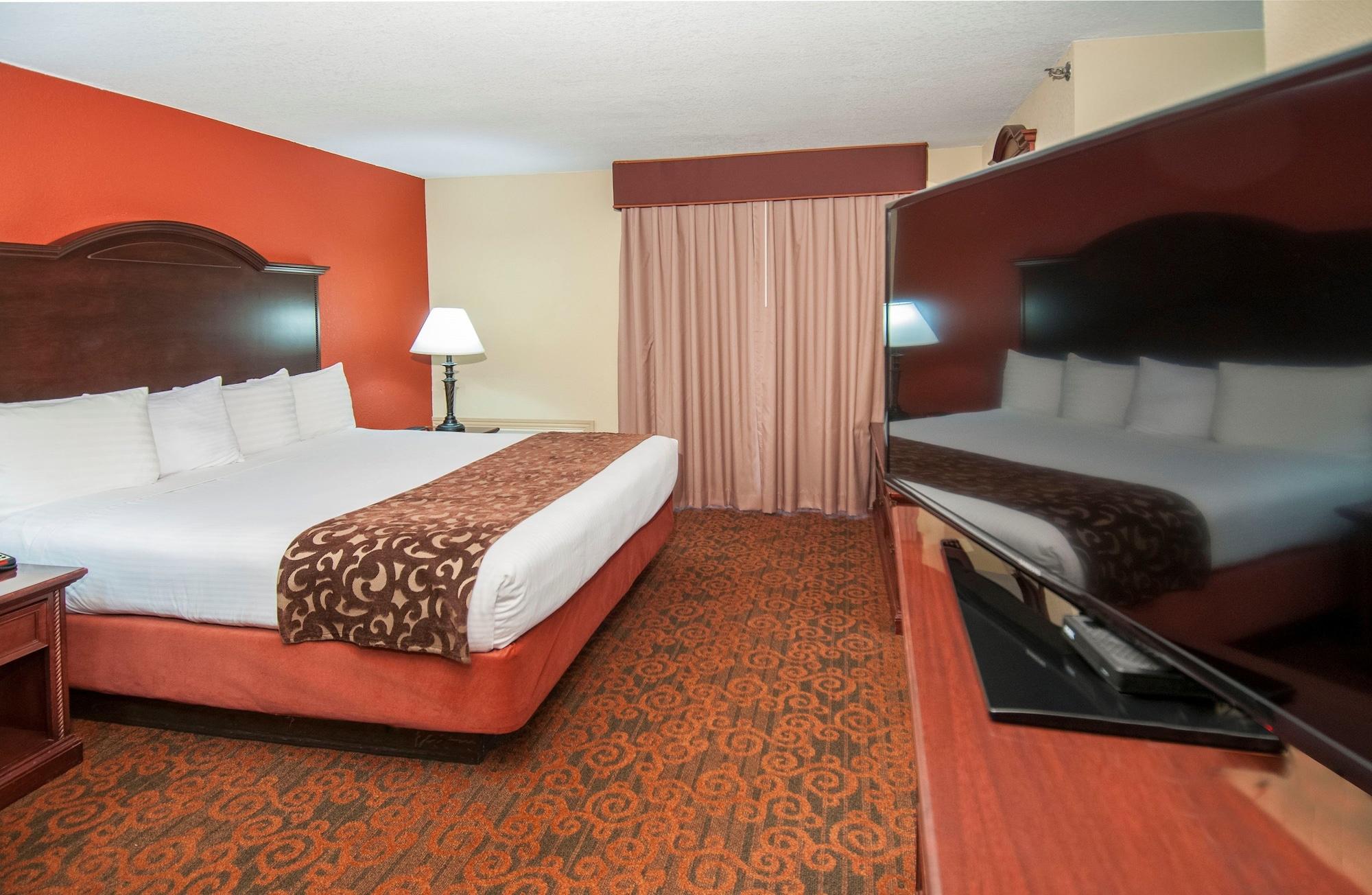 Hotel Governors Airport Area 3*