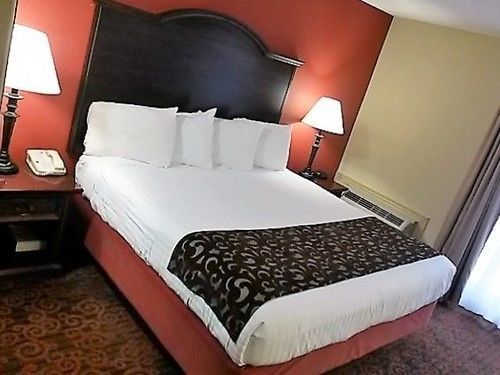Hotel Governors Airport Area