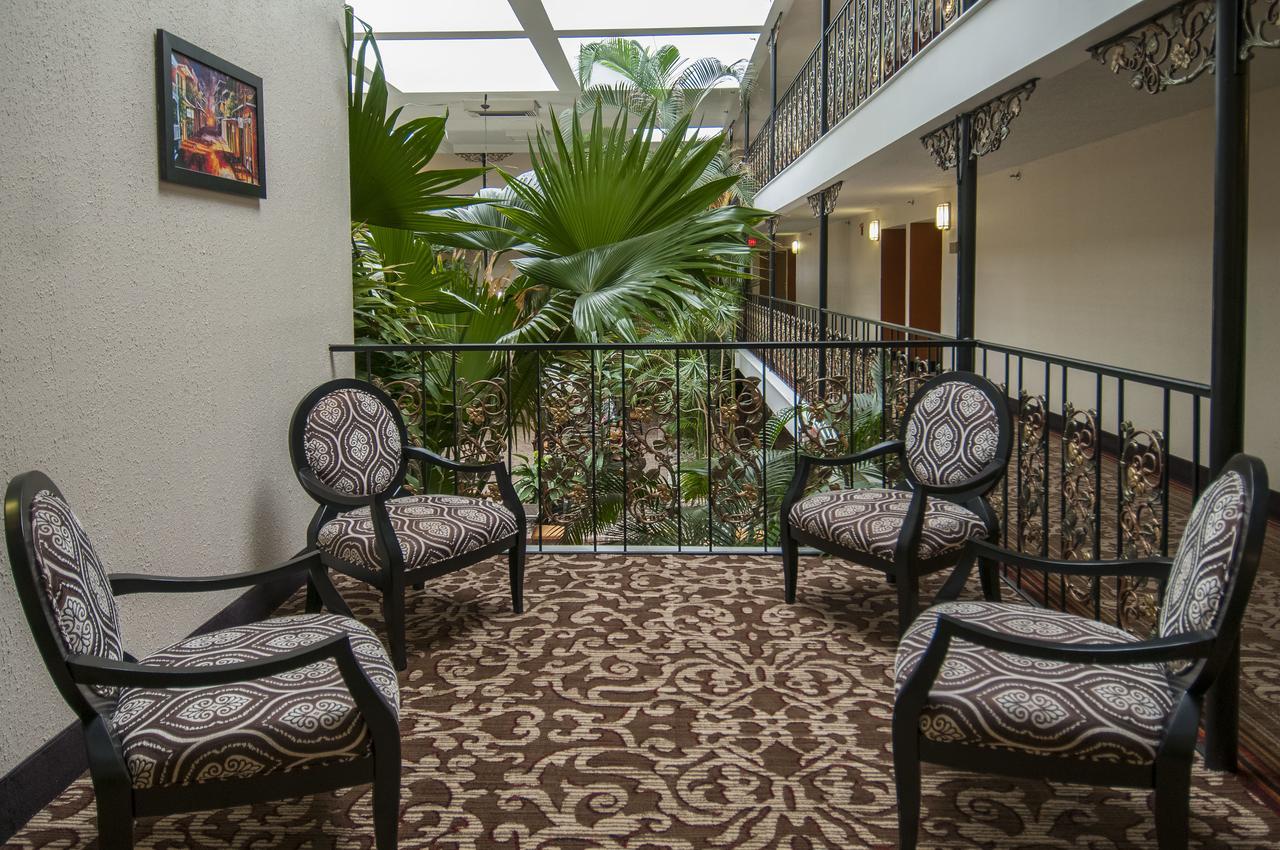Hotel Governors Airport Area 3*
