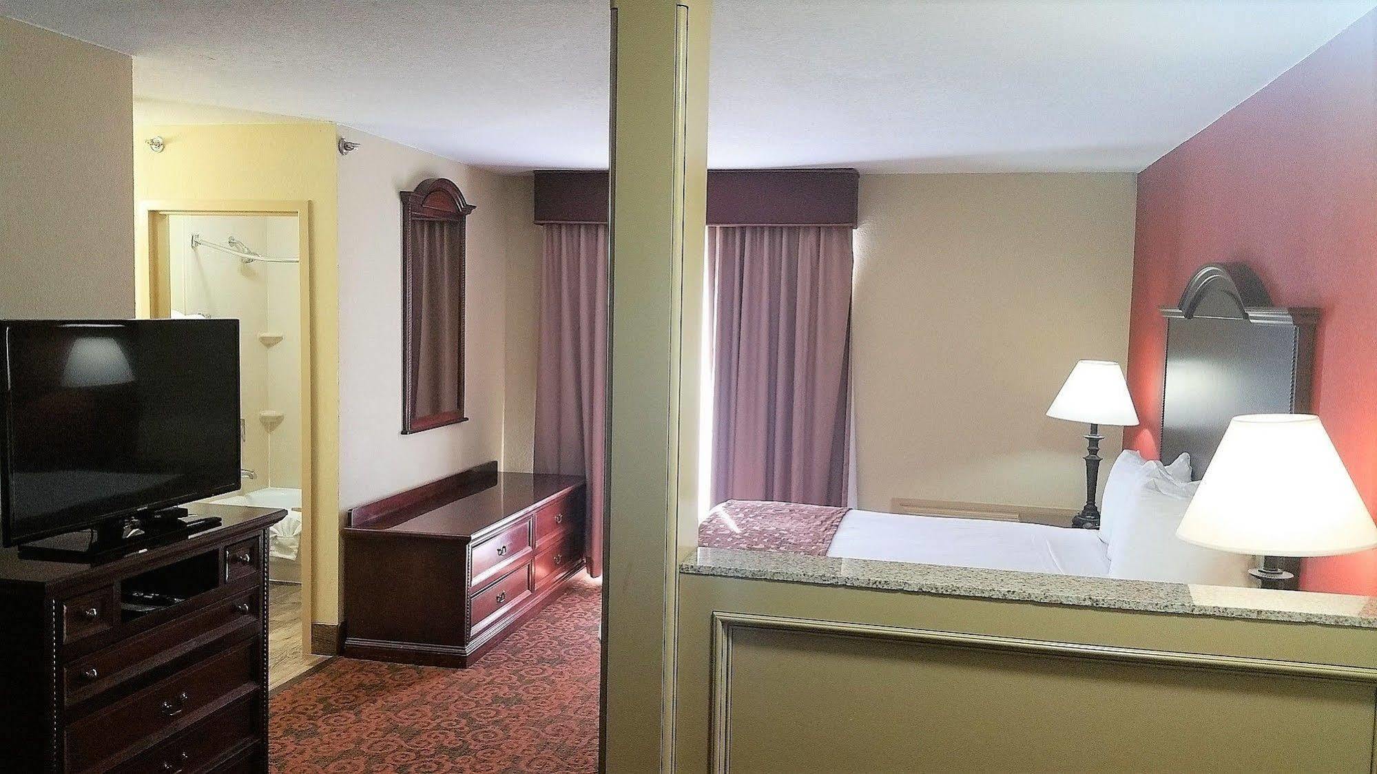 Governors Airport Area Hotel
