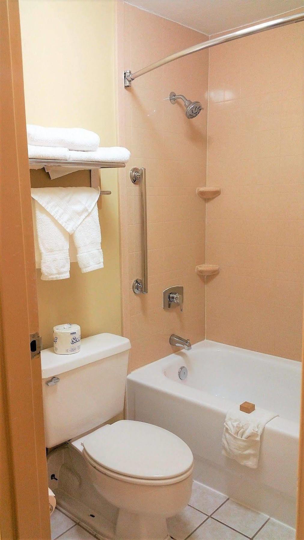Governors Airport Area Hotel