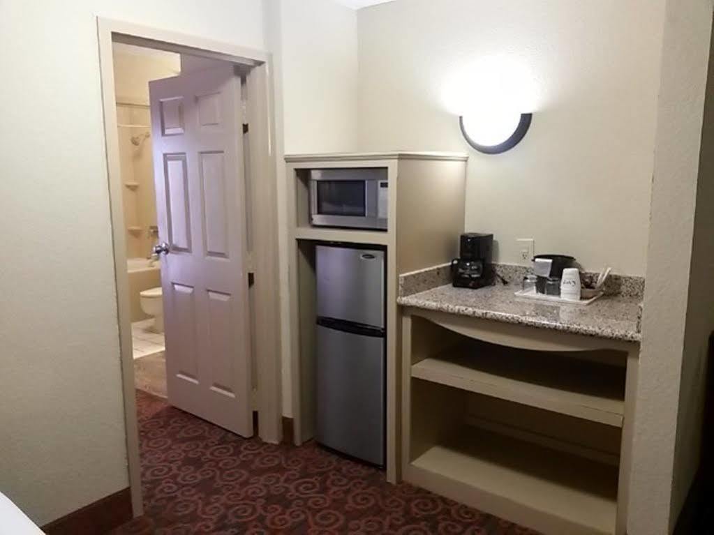 Governors Airport Area 3* Oklahoma City