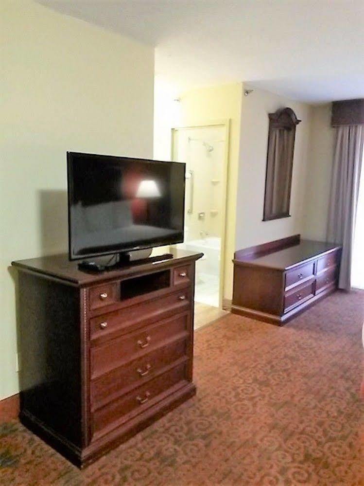Hotel Governors Airport Area Oklahoma City